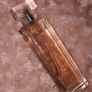 eternity moment parfym - HELT NY!! 100ml 🤍🤍 Den luktar såå gott men säljer pga att jag har dubbletter ✨ 