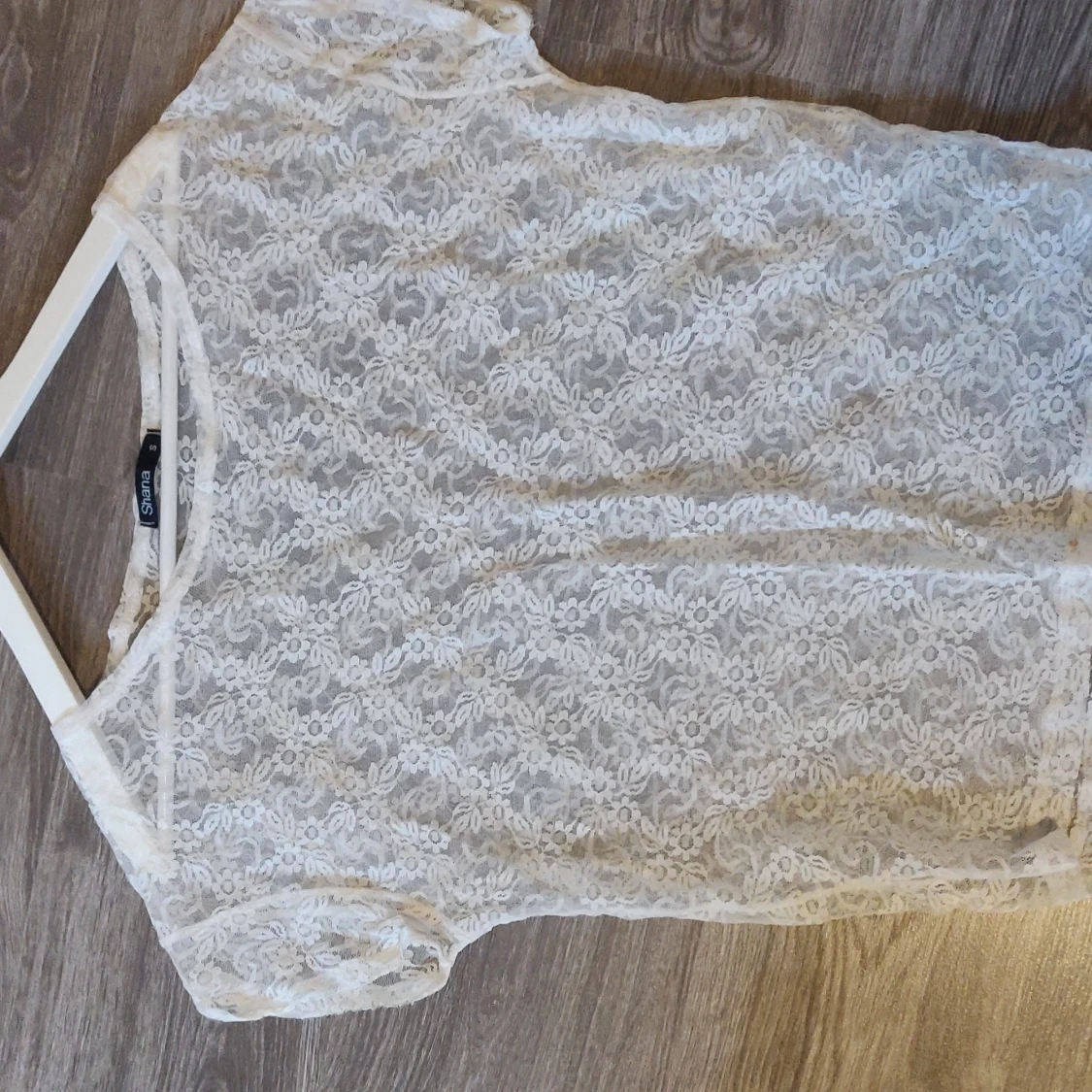 Blommig t-shirt - 90