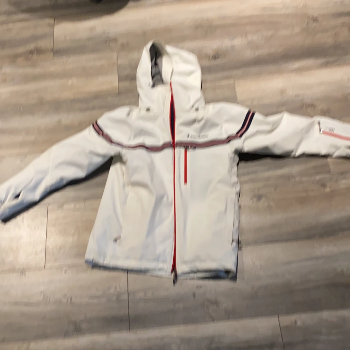 En snygg peakperformance helt oanvänd vinterjacka 