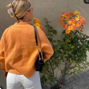 Stickad tröja - HM trend, superfint skick, Wool blend material