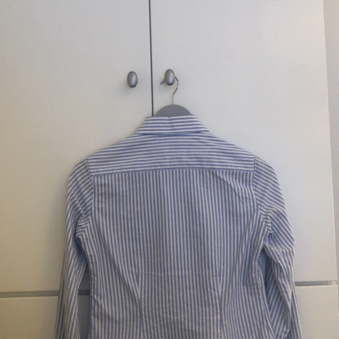 Randig skjorta från Svea   - 90