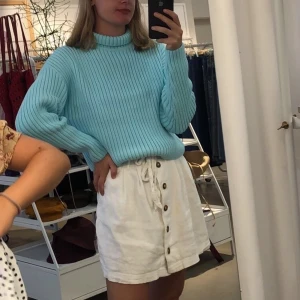 Stickad tröja från & other stories -  fin tjock tröja. Nypris 750kr