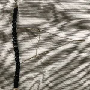 Chocker med halsband  - Chocker i spets med halsband 