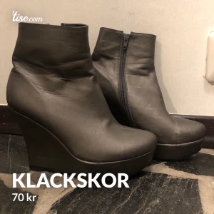 Klackskor - Storlek 39. Använda fåtal gånger. Otroligt sköna och perfekta för höstens äventyr.