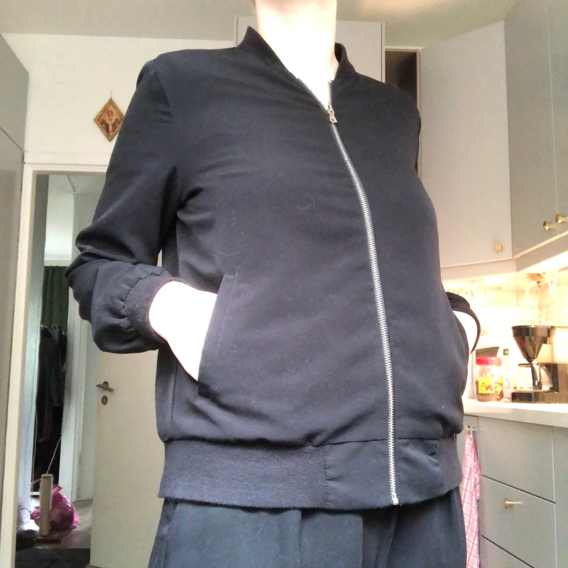 Svart övertröja/sommarjacka - 91