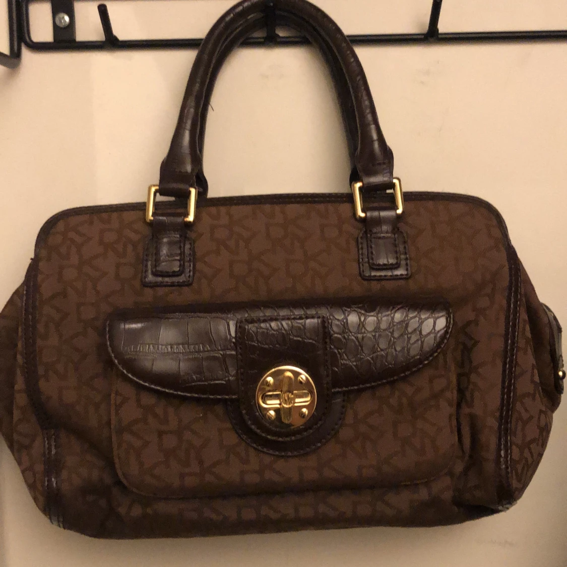 Dkny väska äkta brun