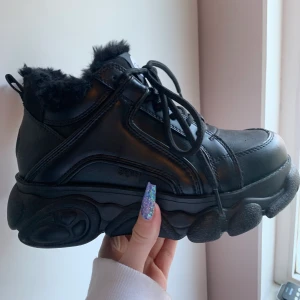 Buffalo skor - Endast testade💞inköpta i vintras