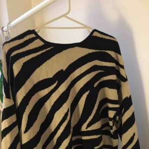  - Superfin tröja från NAKD, endast använd en gång💚 Frakt tillkommer 