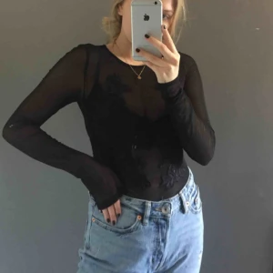  - Body från Gina Tricot, frakt tillkommer 💃🏼💃🏼