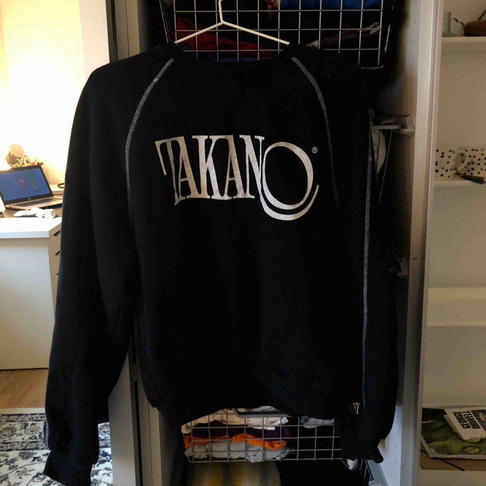 Oversized sweatshirt från Takano x Junkyard 😍😍 Knappt använd, jättefint skick. Fraktkostnad: 66kr. Huvtröjor & Träningströjor.