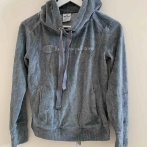  - Storlek M och knappt använd 