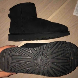  - Säljer mina super fina Uggs. Kan även byta mot andra skor.