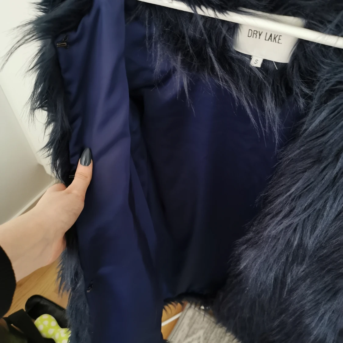 Mörkblå kappa - 91