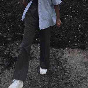  - Dessa sjukt snygga kostymbyxor💖💖💖💖kommer inte till användning längre så säljer dom vidare!