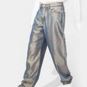  - Eytys benz champagne. Limited edition så finns inte längre. Använda Max 5 ggr. Säljer pga för stora i midjan 