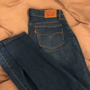  - As sköna jeans från levis som man får bra stjärt i om det är något man söker😉