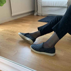  - Sjukt fina skor i konst skinn från Steve Madden. Passar mig som har storlek 37. Fri frakt