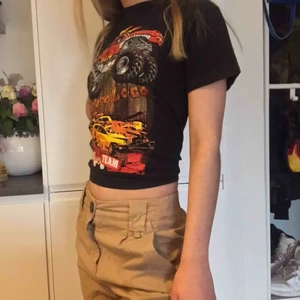  - Beiga cargopants🦔🤎🍪 kedja ingår⛓, säljer även i militärgröna