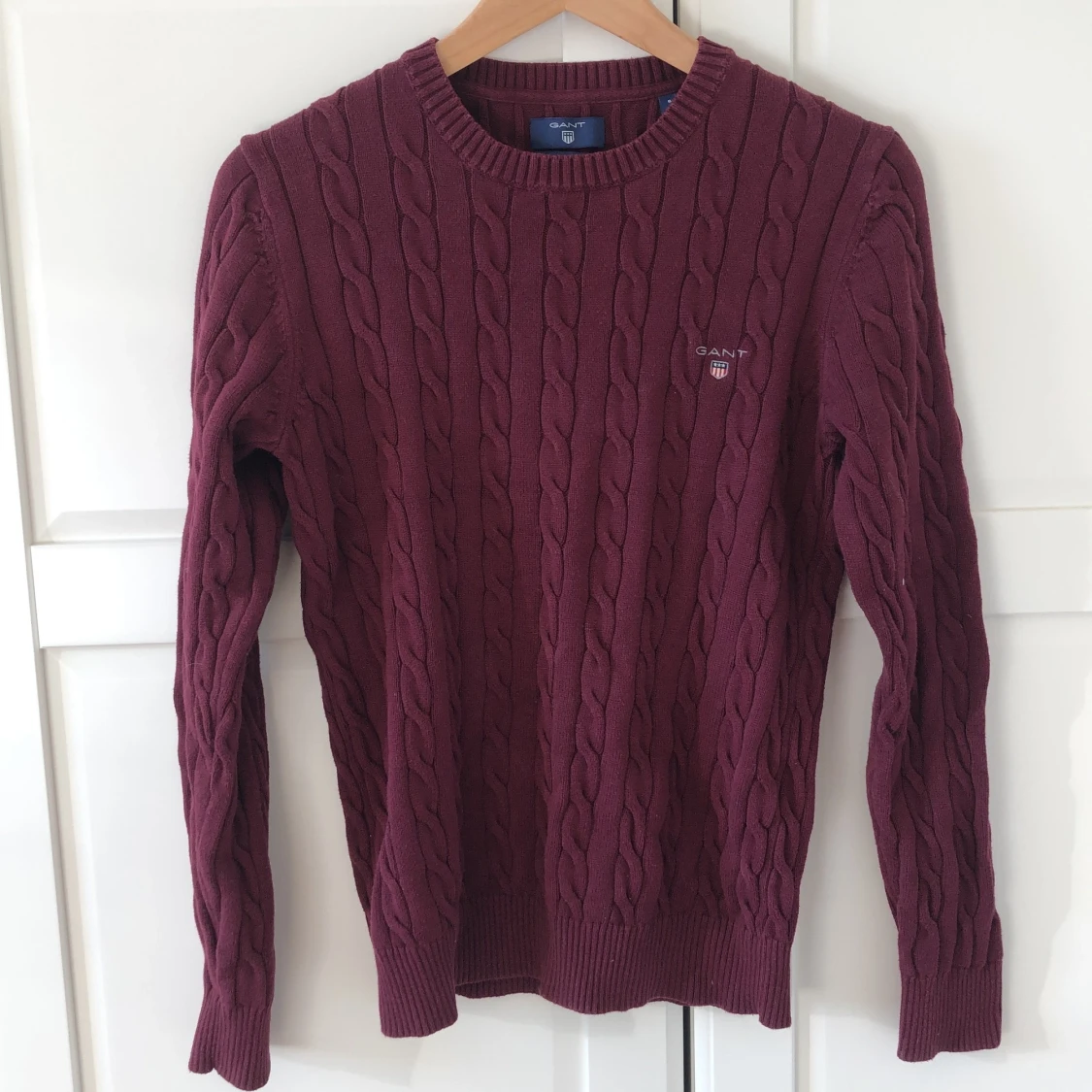 Kabelstickad GANT tröja. (S)