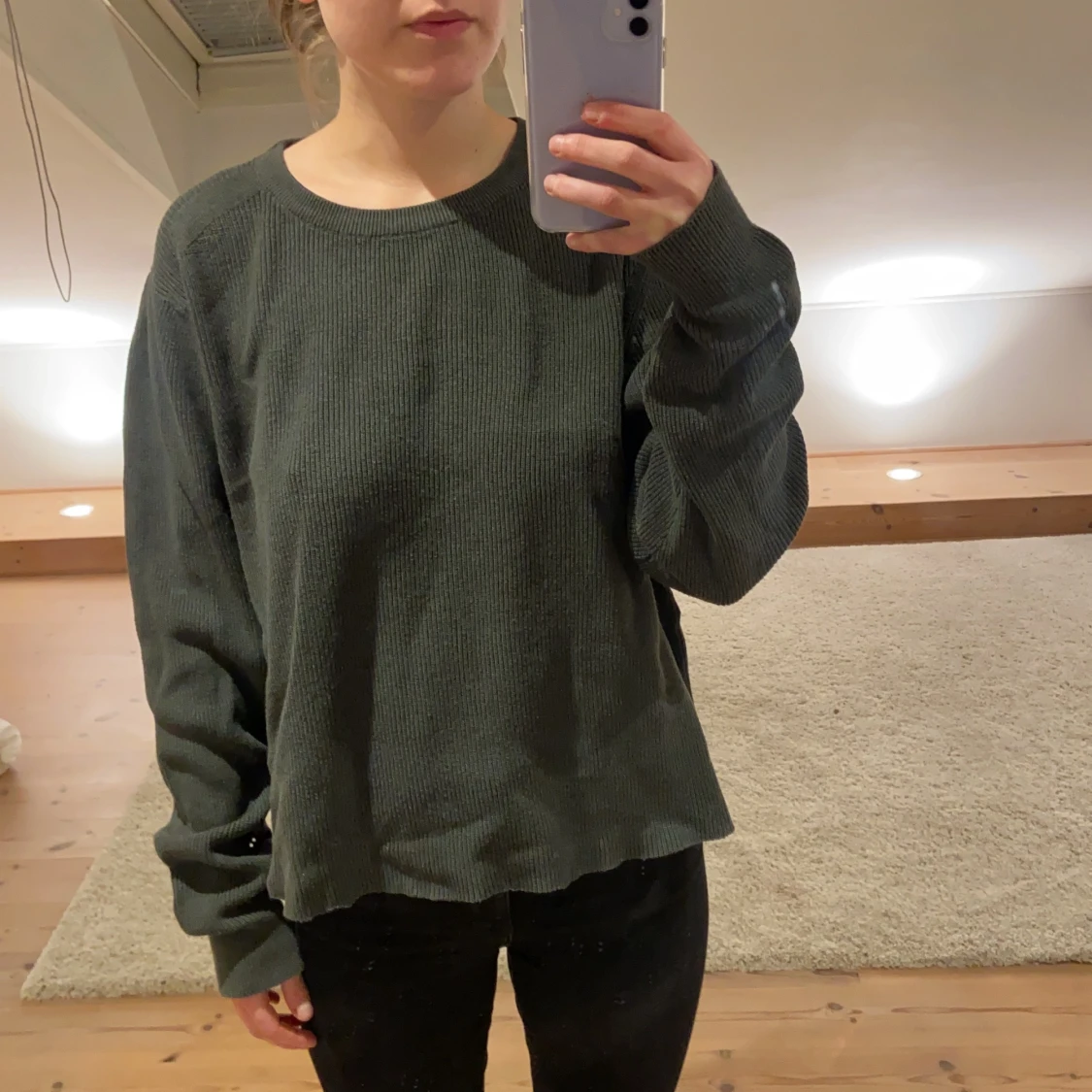 Grön stickad tröja - 90