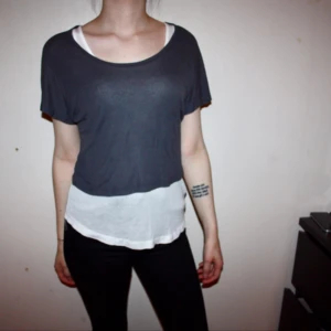  - Helt ny linne + topp från BIKBOK. Storlek XS. Frakt 30kr