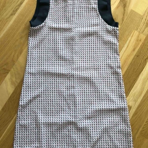  - Sommaklänning S Mycket bra skick 45 kr