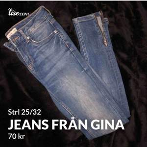 Ett par populära ”kristen” jeans ifrån Gina Tricot i strl 25/32 i mycket bra skick! Möts upp i Sthlm eller så fraktar jag.  Frakt : 72kr