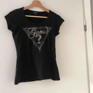 Guess - Fin T-shirt från Guess🥰✨