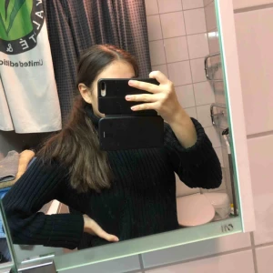  - Jättefin,mysig stickad tröja!! 😍 