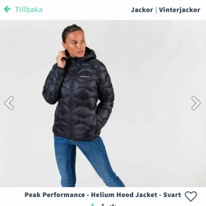  - Svart peak performance jacka, knappt använd så i jättebra skick. Säljer pga ingen användning 