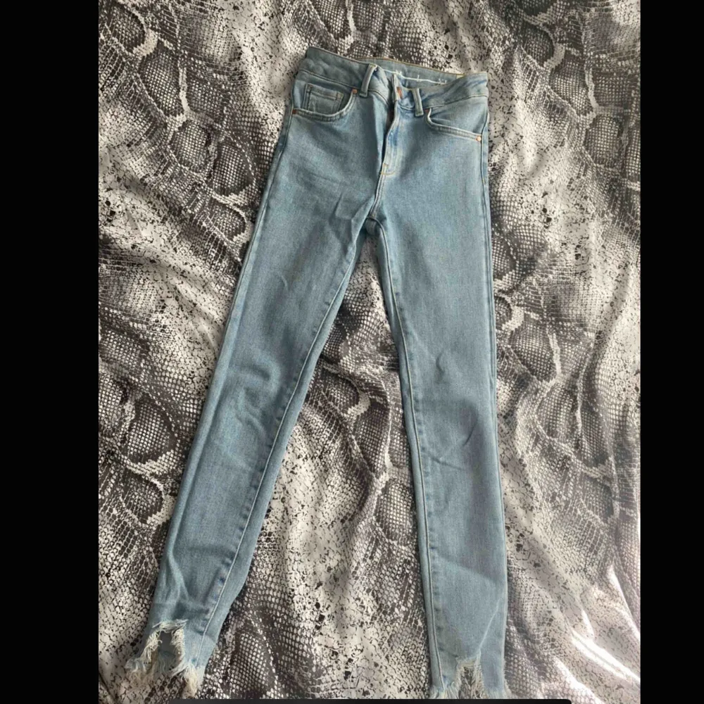 Bikbok jeans  Aldrig använda nypris 599kr. Jeans & Byxor.