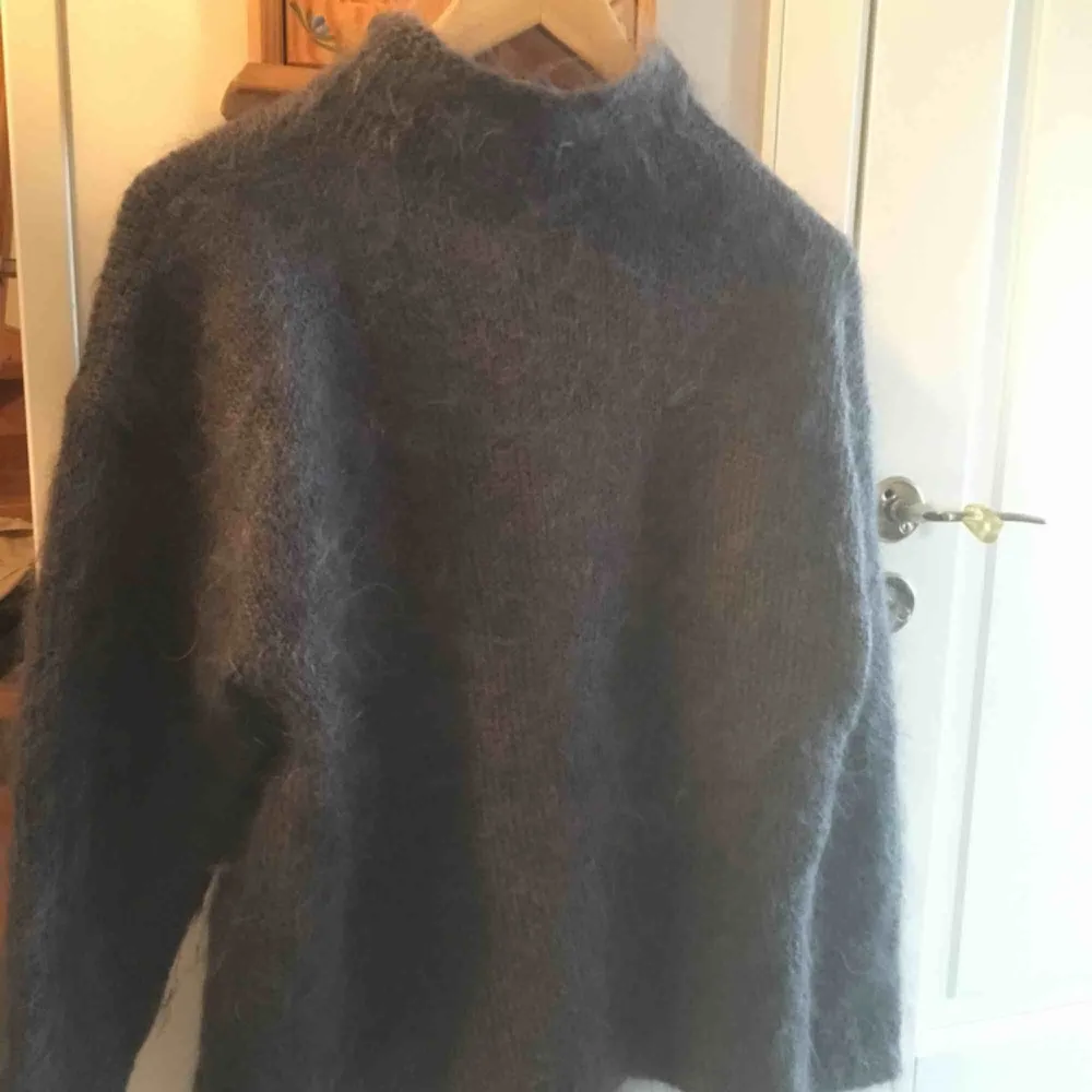 Mysig ’Fuzzy sweater’, jättefint skick!. Hoodies.