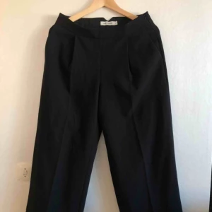  - Stor 36a. Culottes från Carin Wester. Fint skick. 