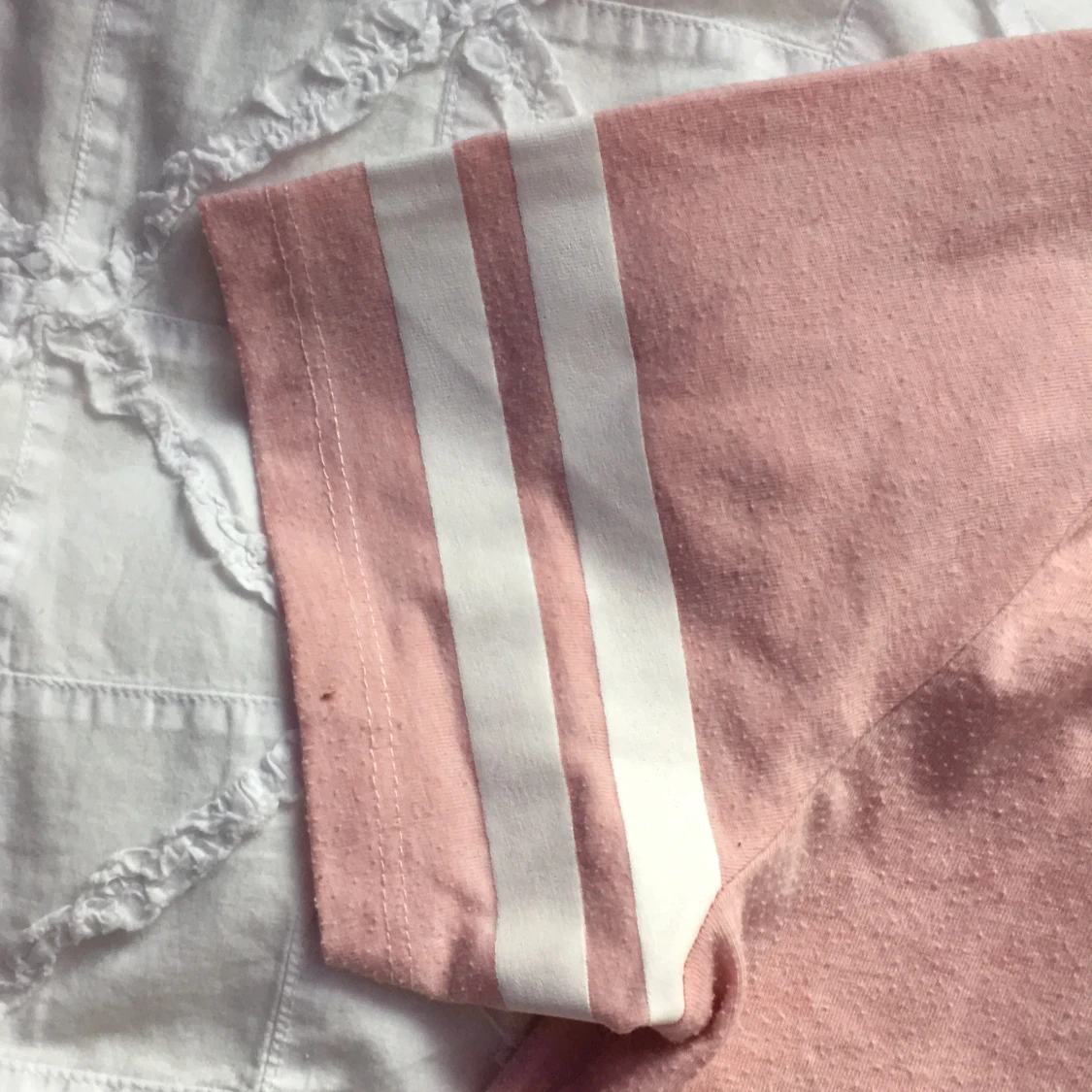 Rosa tröja med streck - 91