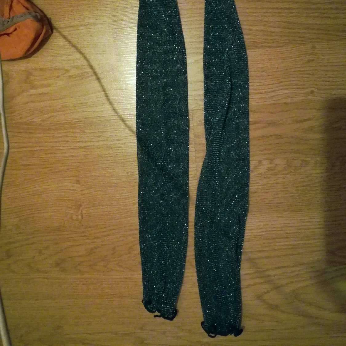 Höga glittriga strumpor 