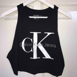  - Linne från Calvin Klein, oanvänd, köparen står för frakt 