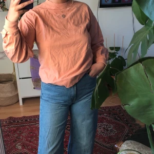 Sweatshirt  - Ljusrosa söt sweatshirt - fri frakt🌻