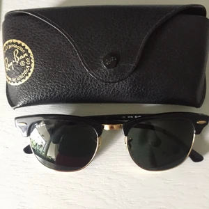 Ray Ban clubmaster  - Fina solglasögon från Ray Ban , clubmaster modell svarta .