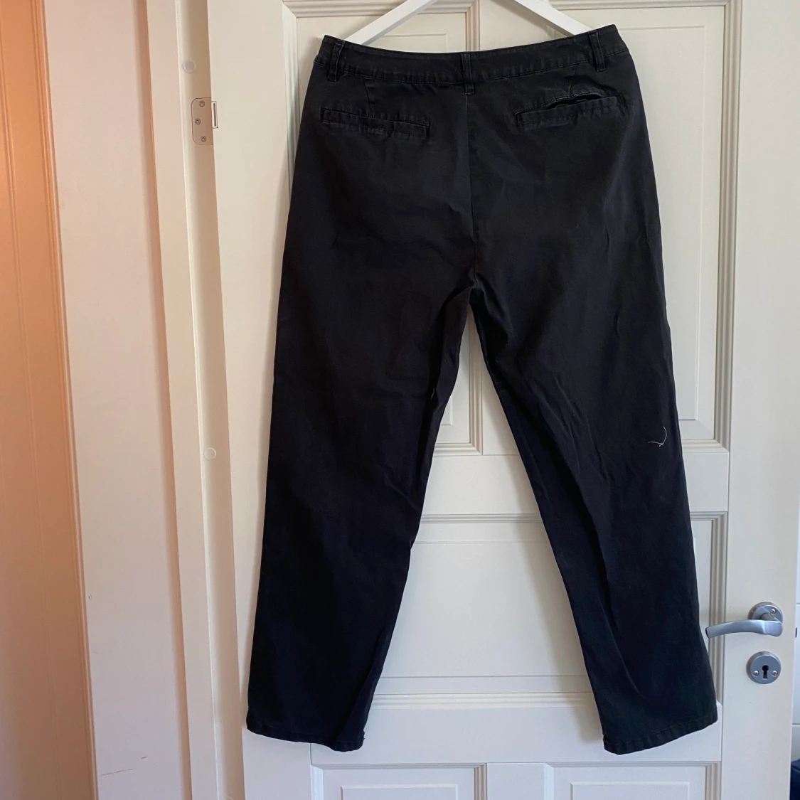 Skate chinos i svarta - 90