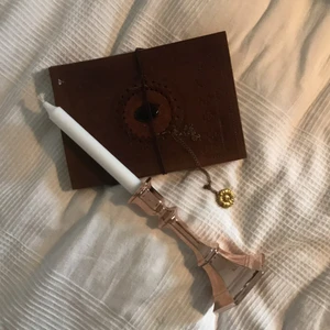 Ljusstake i roseguld - En superfin ljusstake från HM i nyskick. Frakt tillkommer