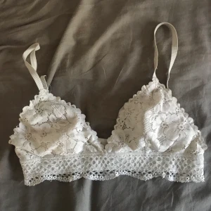 Spets bh  - Frakt tillkommer💘