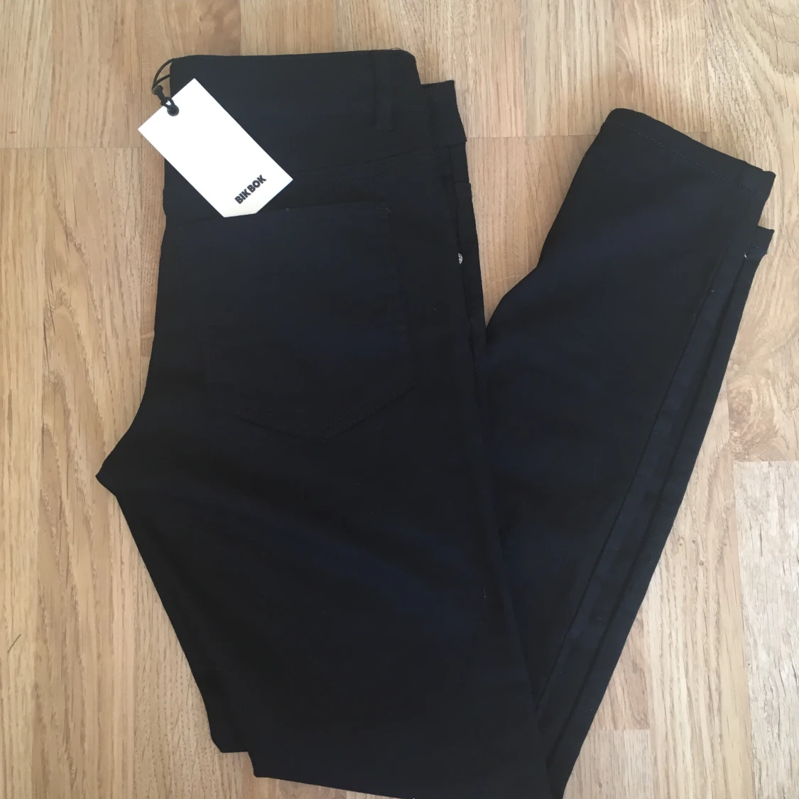 Helt nya svarta jeans - 90