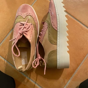 40/41/39/38 - Helt nytt det finns flera såna 