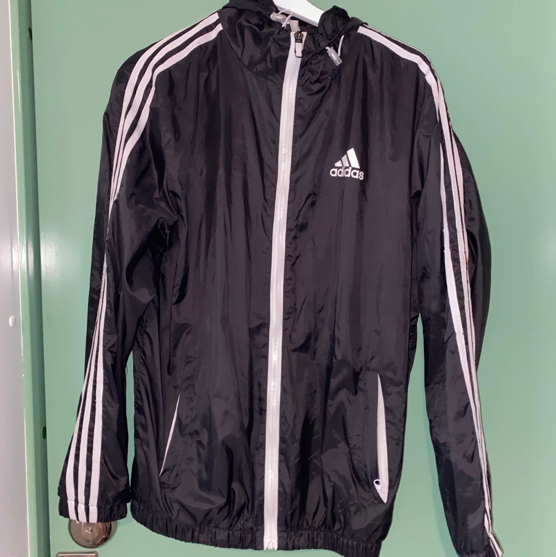 Adidas vindjacka