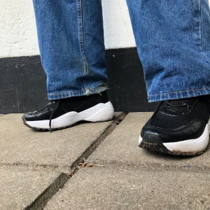 Chunky sneakers  - Näst intill helt oanvända skor⚡️ frakten står köparen för! ❤️