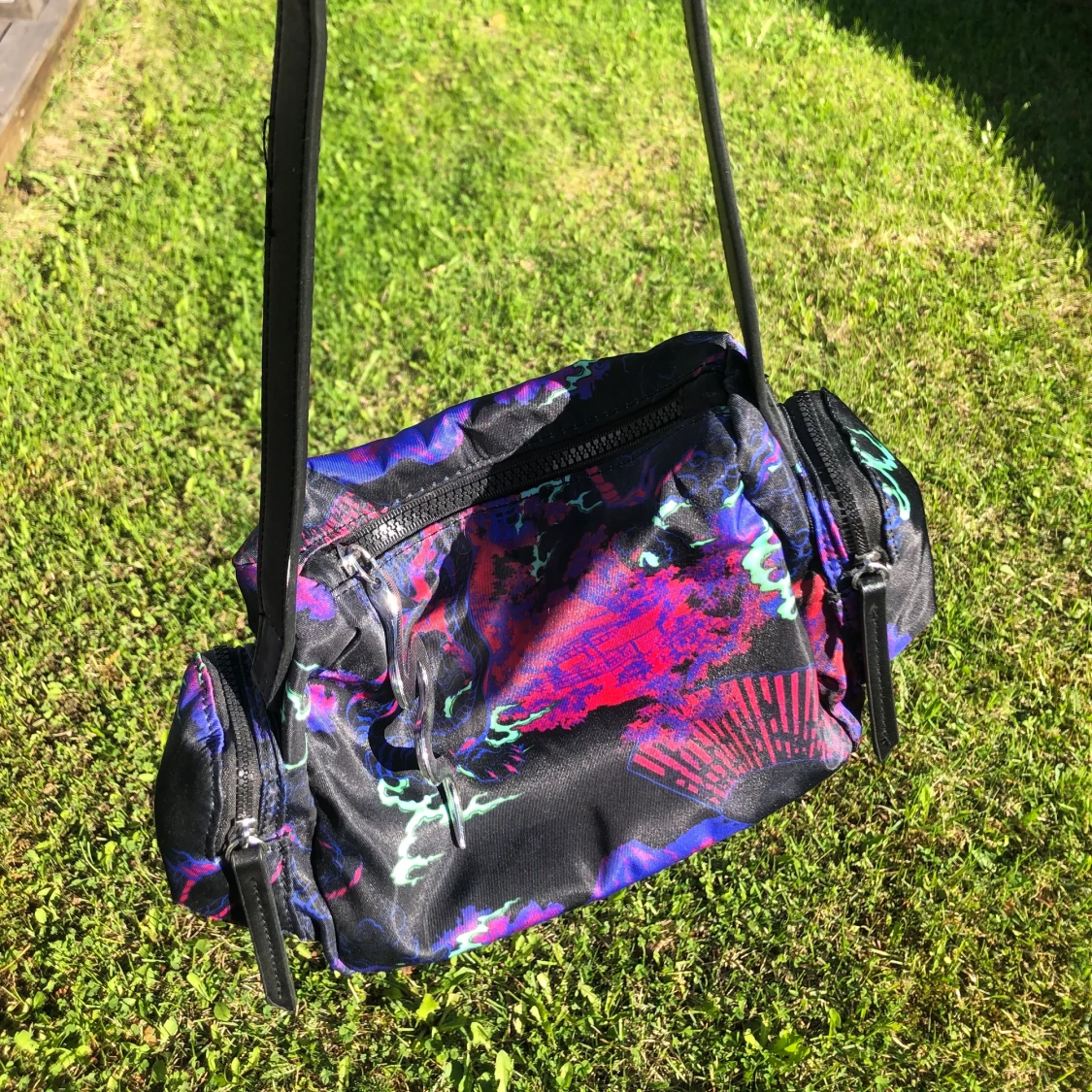 Axelremsväska från asos