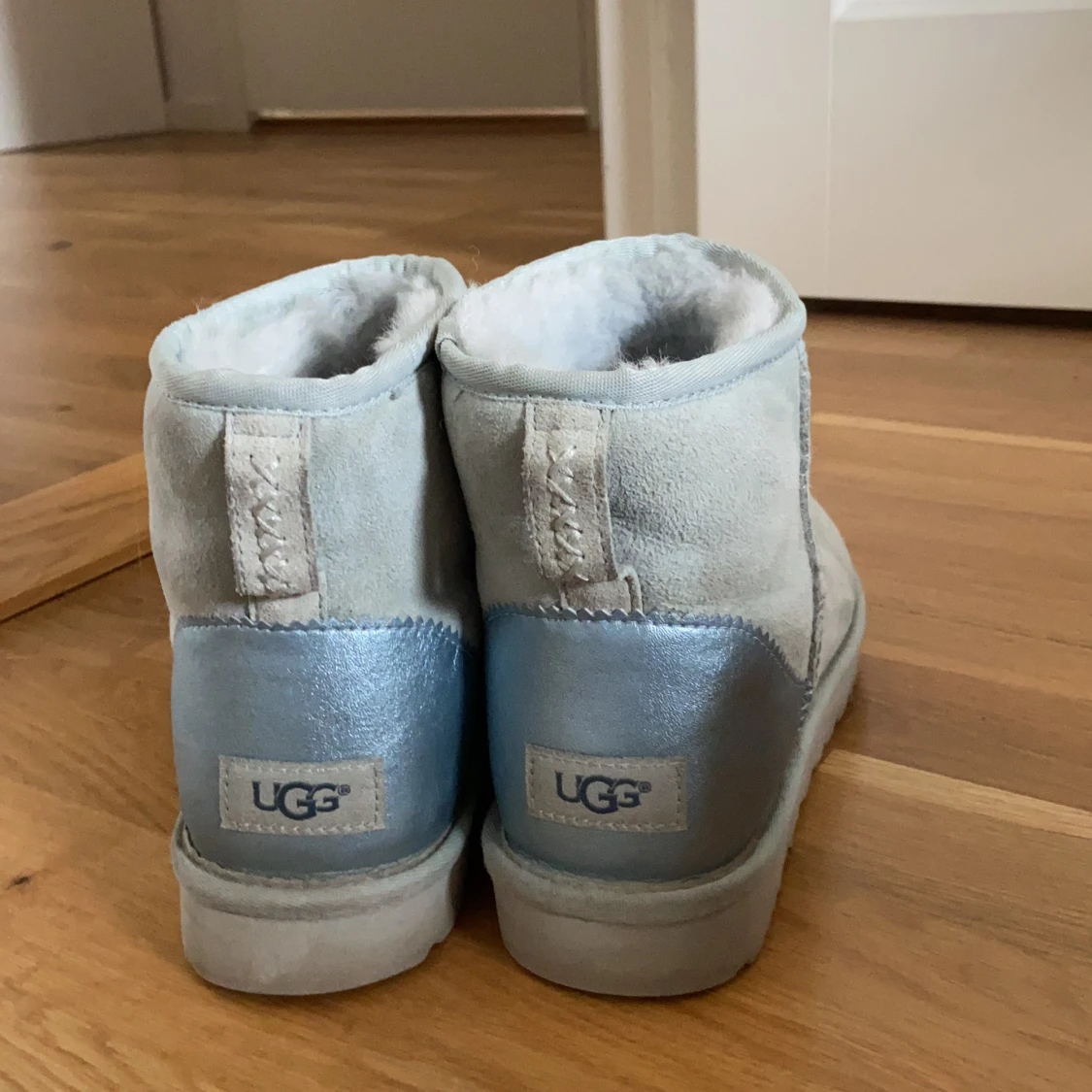 Ljusblåa UGGS - 90