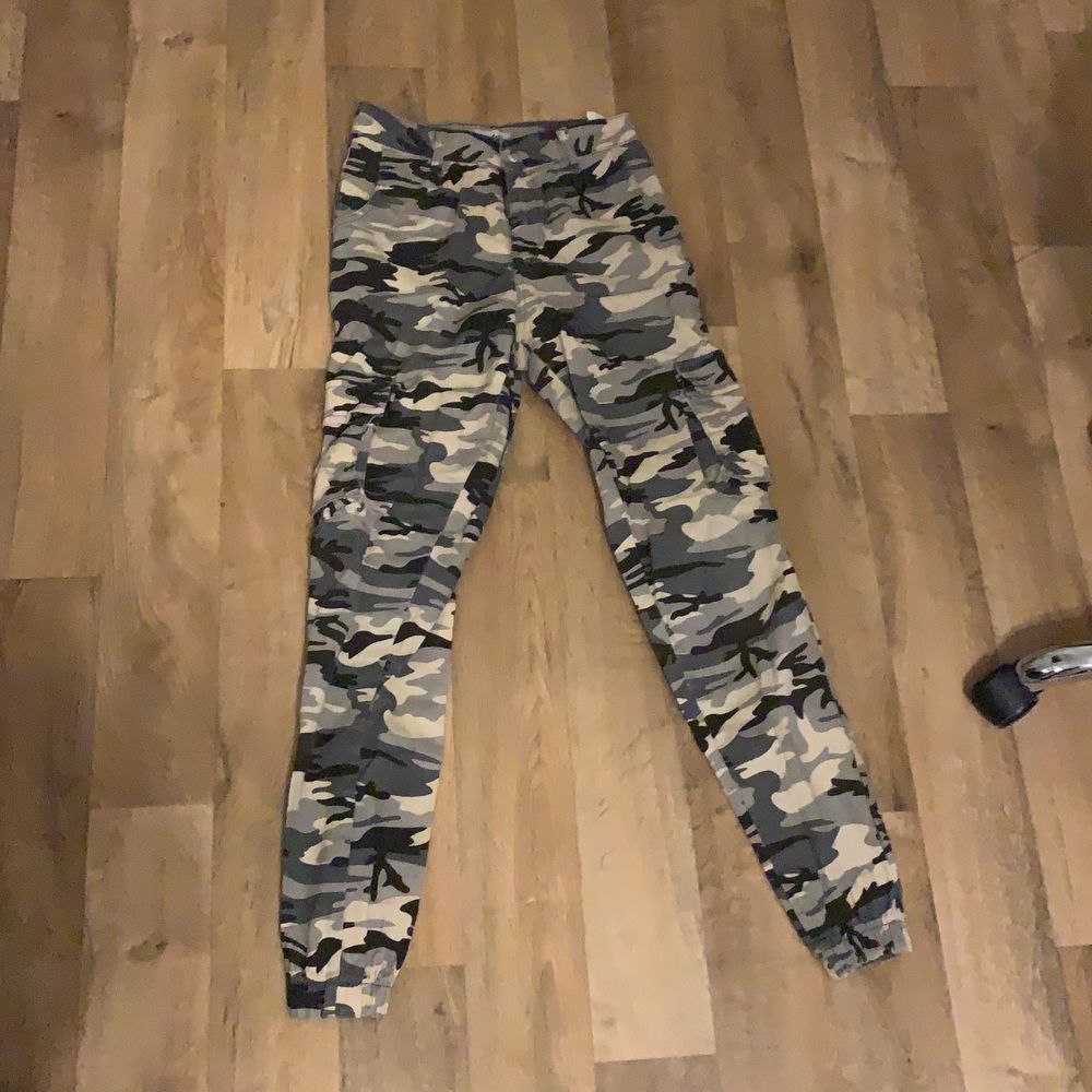 super bekväma byxor från madlady. köparen får stå för frakten.. Jeans & Byxor.