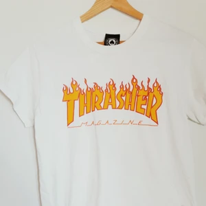 Thrasher T-shirt stl S - Thrasher T-shirt endast använd några få gånger☁️        Lägg bud:) 