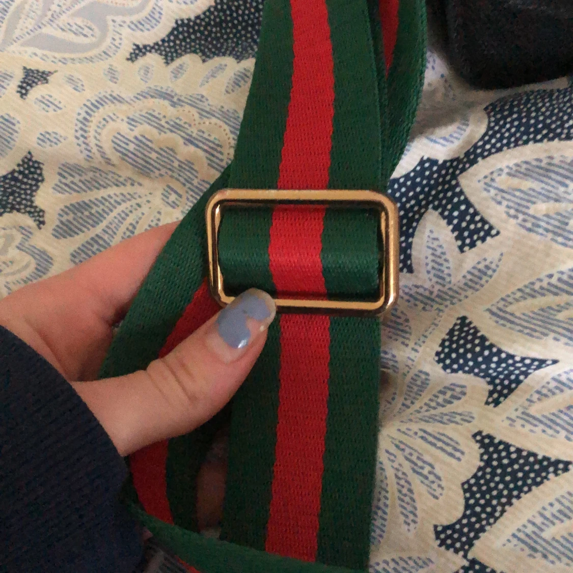 Axelremsväska svart  - 90